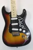 غيتار Sunburst الساخن الساخن مع SRV PickGuard، Maple Forthboard، SSS Bickups، Gold Wardwares، تقديم خدمات مخصصة.