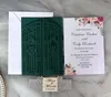 دعوات الزفاف قطع الليزر حزام مخصص مع البوابات الورود مطوية بطاقات دعوة الزفاف مطوية مع مغلفات BW-HK340