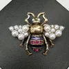 Women Vintage Bee Brooch Pearl Rhinestone Insect Bee Brooch Suit Lapel Pin for Gift Party Fashion Jewelry Accessories