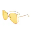 Wholesale-Luxury Cat Eye women Sunglasses Pearl Decoration Legs Fashion Square Brand Sun Glasses Ladies Gradient Clear Shades UV400