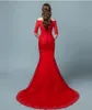 Klänningar röd spets sjöjungfru bröllopsklänningar från axeln halv ärmar snörning bakåt land västerländska färgglada brudklänningar icke vit anpassad