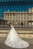 2019 Ny långärmad Mila Nova Lace Bröllopsklänningar Scoop Neck Appliques Court Tåg Bröllopklänningar Vestido de Novia Custom Wedding Dress