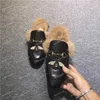 Mocassins en cuir Muller fourrure pantoufle mode hommes femmes Princetown pantoufles dames décontracté Mules chaussures plates avec boucle