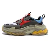 balenciaga chaussures de marque triple s de luxe pour hommes femmes chaussures de sport de la plate-forme formateurs Bred chaussures de sport de mode chaussures de sport