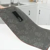 Anti Slip Long Kitchen Mat Kąpielowy Dywan Podłogi Mata Dom Wejście Wycieracz Tapete Absorbent Sypialnia Salon Maty podłogowe Nowoczesne Dywaniki kuchenne