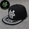 Czapka z baseballową fluorescencją Zielona Glow Dark Luminous Hip Hop Hat Light Modne Kobiety Mężczyźni Snapback Caps Regulowany Sunhat