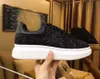 2019 Luksusowe Mody Designer Mężczyźni Kobiety Buty Sneakers Skórzane Aksamitne Czarne Białe Czerwone Płaskie Przypadkowe Buty Trenerzy Platformy 5-11