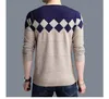 Дизайнерский кашемировый шерстяной свитер для мужчин Осень Зима Slim Fit Пуловеры Мужчины Argyle Pattern V-образным вырезом Pull Homme Рождественские свитера1029090