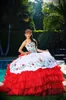 Новейшие вышивные платья Quinceanera платья Applqiues Beads Sweet 16 Театрализованное дебютант Дебютант Формальное вечернее выпускное платье