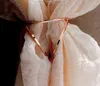 3つのサークルシンプルなナプキンリングサークルバックルローズゴールドシルバーゴールドナプキンリングの結婚式のパーティーテーブル装飾ナプキンリング