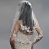 Veli da sposa con applicazioni in pizzo Due strati Lunghezza al gomito Copricapo per velo da sposa Accessorio da sposa con pettine AL6044