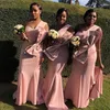 Billiga Brudtärna Klänningar med Big Bow 2019 Lång African Maid of Honor Dress for Wedding Party Guest Sheath Vestido de Festa