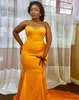 Plus taille robes de soirée sirène 2019 Nouveau design Perles de plis de dos creux personnalisés une épaule africain sexy robe de fête de bal formelle8335167