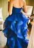 Billiga Royal Blue Wedding Dress Senaste En linje Strapless Country Garden Church Formell Bride Bridal Gown Custom Made Plus Storlek