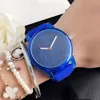 Montres de marque Femmes Fille Style Cadran Silicone Bande Quartz Montre-Bracelet A22206K