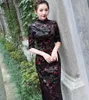 Autentico tradizionale vecchio stile cinese di Shanghai retrò lungo ed elegante di grandi dimensioni madre Xi suocera festival cheongsam velluto dorato