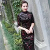 Autentico tradizionale vecchio stile cinese di Shanghai retrò lungo ed elegante di grandi dimensioni madre Xi suocera festival cheongsam velluto dorato