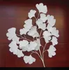 Nuovi oggetti di scena per matrimoni bianchi Strada fiore sfondo decorazione fiore Fiore artificiale ginkgo biloba bianco Foglie bianche