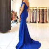 New Royal Blue Mermaid Prom Dresses 어깨에 우아한 새틴 연인이 어깨를 뒷받침