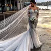 Tanie Seksowne Suknie Ślubne Mermaid Tulle Satynowe Koronkowe Aplikacje Kryształowe Perły Sheer V Neck Długie Rękawy Tort Train Plus Size Suknie ślubne