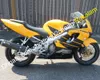 F4 Honda CBR600 CBR 600 CBRF4 600F4 CBR600F 4 99 00 1999 2000イエローブラックオートバイフェアリング（射出成形）