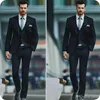 Slim Fit Black Groom Tuxedos Peak Lapel GroomsMan Bröllop Tuxedos Fashion Men Prom Jacka Blazer 3piece Suit (Jacka + Byxor + Tie + Vest) 863