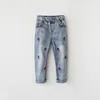 Filles Automne Winter Winter Cherry Pantalon Denim Pantalons Kids Jeans Kids Pantoure pour les adolescents Jeans Ripped 312years9414629