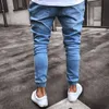 Nuovi uomini strappati jeans jeans designer pantaloni da uomo abbigliamento motocicletta distrutta da uomo slim jeans moker dritte skinny jeans271f