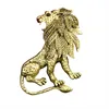 Broche de costumes masculins haut de gamme Nouvelle arrivée en gros de la broche d'animaux de lion argent doré sur mesure.