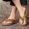 2020 kadın Açık Rahat Orta Topuk Çiçek Flip Floplar Sandalet Takozlar Ayakkabı Klip Toe Terlik Çevirme Zapatos De Mujer D634