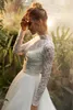 Moda Square Neck Backless Suknie ślubne z długimi rękawami Kurtka koronkowa Suknie ślubne Sekwaniny Sekwetyczne Tulle Line Robe de Mariée