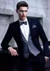 Nuevo esmoquin de dos botones azul marino para novio de boda, trajes de padrino de boda con solapa de muesca, chaqueta para graduación (chaqueta + pantalón + chaleco + corbata) NO: 2090