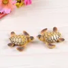 2pcs Micro Cute Sea Turtle Смола Черепаха Фея сада Мосс Террариум Смола ремесла украшения Stakes Craft Для дома