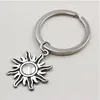 20 sztuk / partia Kluczowe pierścień Keychain Biżuteria Posrebrzane słońce Charms Wisiorek Key Akcesoria