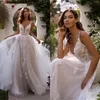 2020 Vintage Lace A Line Wedding Dresses Spaghetti Straps Tulle Applique Ruffles Court Train Garden Bridal Gowns vestido de noiva209O