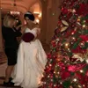 2020 Elegant Beaded Lace Bröllopsklänningar med avtagbart tåg Av axel sjöjungfru brudklänningar applique elfenben satin bröllopsklänning