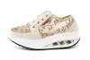 뜨거운 판매 - 새로운 가을 Slmming 신발 PU 여성 토닝 신발 높이는 통기성 웨지 스윙 증가