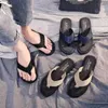 2020 mężczyzn buty Nowe przybycie Summer Men Flip Flip Flip Flip Wysokiej jakości śliski na plaży Anti-Slip Zapatos Hombre Buty Hurtowe#Y20