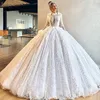 2020 Gorgeous Ball Gown Wedding Dresses Juvel Sequins Feathers Pärlor Appliques Tulle Bride Grows Sweep Train A Line Bröllopsklänningar