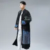 Новый мужской Cheongsam Китайский традиционный халат из хлопчатобумажного льна человек Мандарин воротник длинная куртка платье дракон рисунок Тан костюм Этническая сценическая одежда