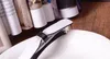 8.5X1.5CM Moda acrílico blanco y negro C clips para el cabello pasadores de clip lateral para damas colección horquillas Joyería tocado regalos vip