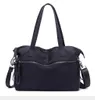 Designer-2019 New Men Woman Water-avvisande nylonduk Big Bag Female Shoulder Messenger Handväska Kortdistan Travel Bag2824
