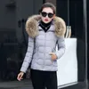 Parka Donna Inverno Piumino leggero con cappuccio in pelliccia Piumino d'anatra Donna Cappotto lungo Abbigliamento donna 2018 Ucraina