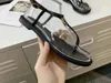 Newd3 Flat Sandals Style Patent Leather Thrile Heels Женщины уникальные буквы Сандалии платье свадебная обувь сексуальная обувь8188092