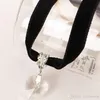 Gothi Velvet ketting Hartvormige kristal hanger choker kant zwarte perzik ketting groothandel