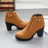 Autunno tacco alto stivali singoli fibbia della cintura scarpe da donna tacco spesso punta corta tonda stivali Martin stivali nudi da donna cavaliere