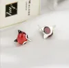 Pendientes de plata 925 versión coreana femenina del pequeño zorro granate rojo fresco joyería de oreja de animal lindo