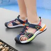 Kinder Jungen Sandalen Ausschnitte weiche und leichte Kinder Strandsandalen Jungen Europäische Größe 28~38 Sommer Kinder Segeltuchschuhe für Jungen