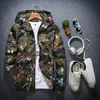 MENS CASUAL CAMOUFLAGE HOUDIE JACKA NY Hösten Fjäril Tryck Kläder Män huva Windbreaker Coat Man Outwear236L