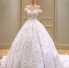 Vintage Off The Shoulder Lace Wedding Dresses 3D-Floral Appliques Pearls Lace-up Back Cheap Bridal Wedding Ball Gowns vestidos de novia 180N